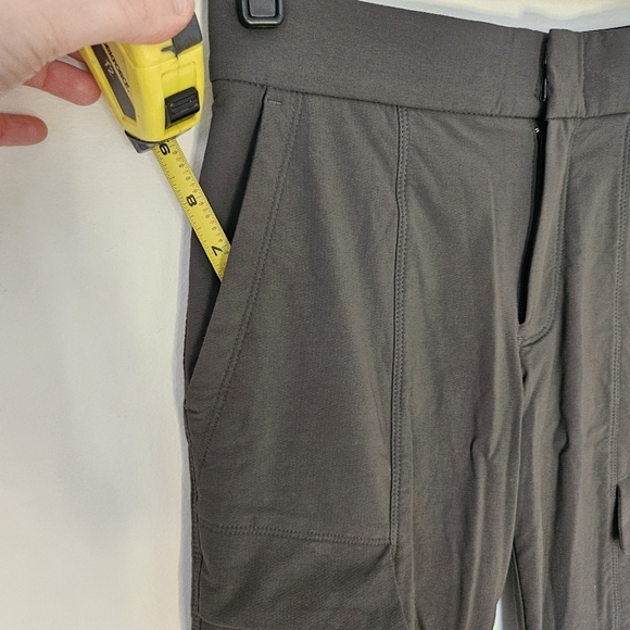 VGUC Athleta Wander Utility Pant Olive Green Sz 0 Zero - Picture 7 of 16